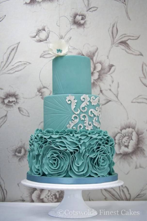 5 Brilliant and Beautiful Ruffled Wedding Cakes