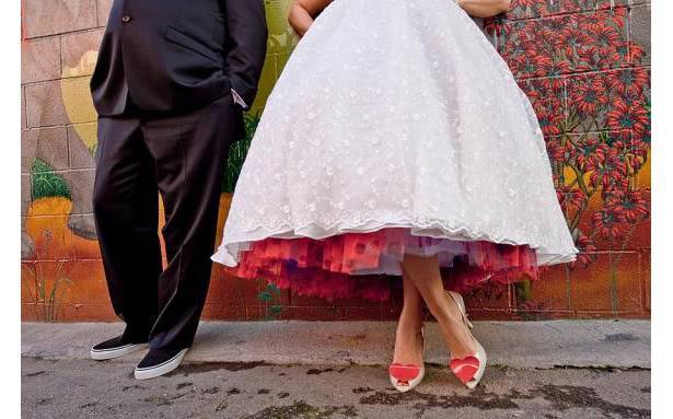 4 Tips for Embellishing a Plain Wedding Dress