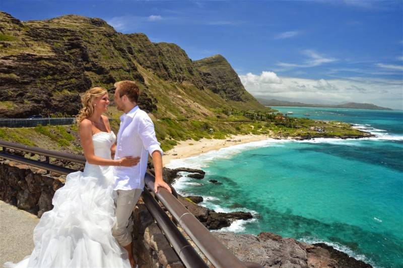 Amazing Beach Wedding and Engagement Photos