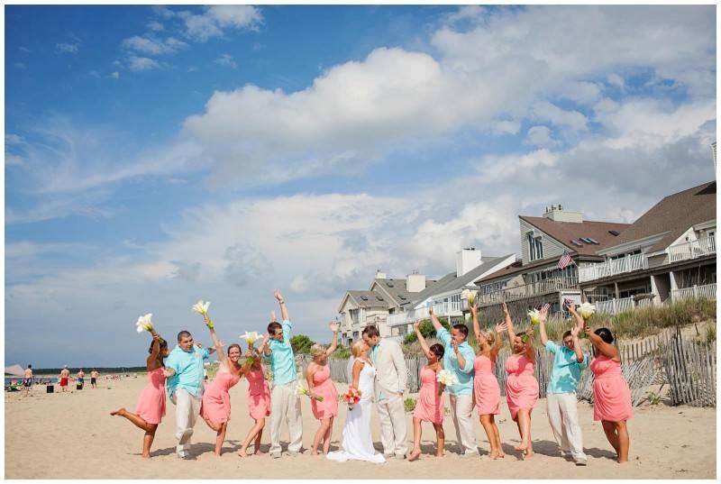 5 Tips for Sticking to Your Beach Wedding Budget