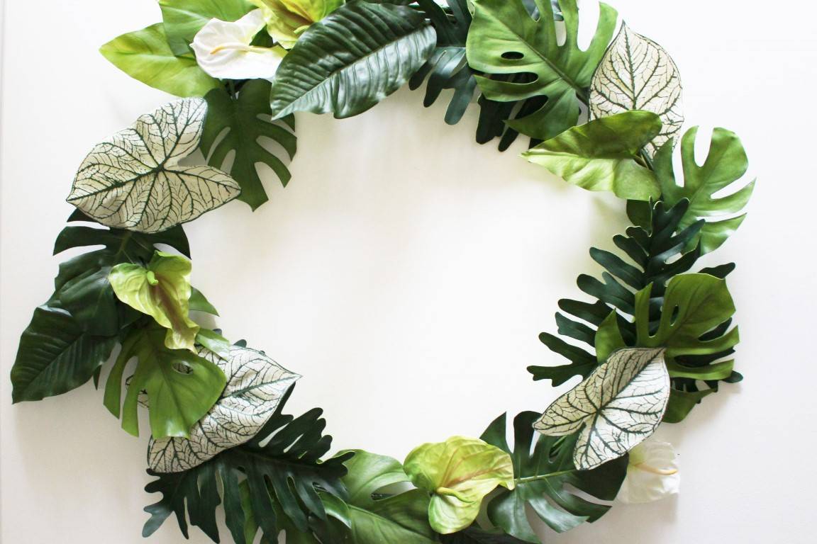 DIY Tropical Wreath Tutorial