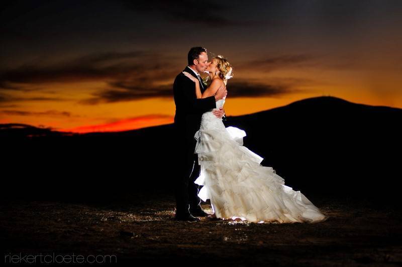 Beautiful Examples of Wedding Silhouette Photography