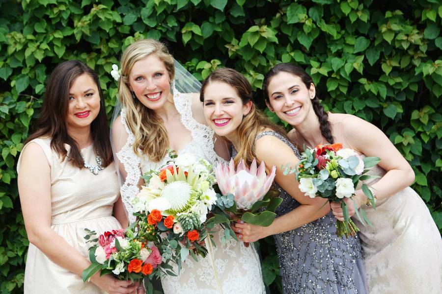 Tropical Bouquet Ideas for Your Beach Wedding