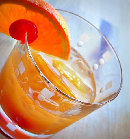 Beach Wedding Refreshment: Mixed Drink Ideas