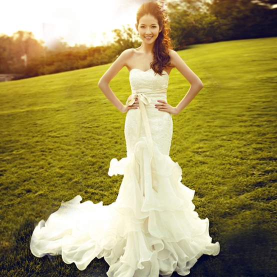 Choosing the Wedding Dress that Best Flatters Your Body - BeachBride.com