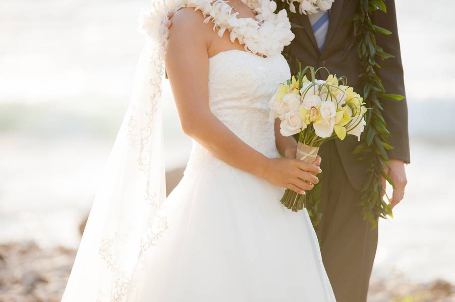 A Maui Wedding and “Trash the Dress” Session