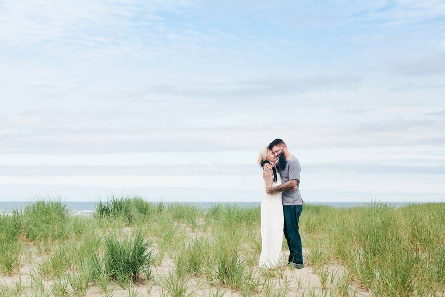 Amazing Beach Wedding and Engagement Photos