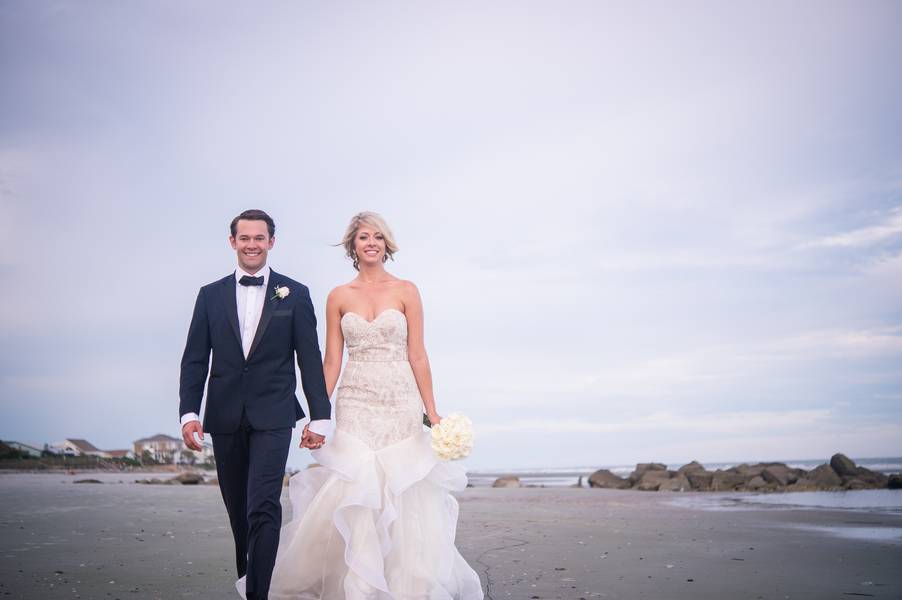 A Rustic and Chic Beach Wedding