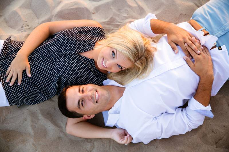 Beach, Garden, and a Mansion   An Engagement Session