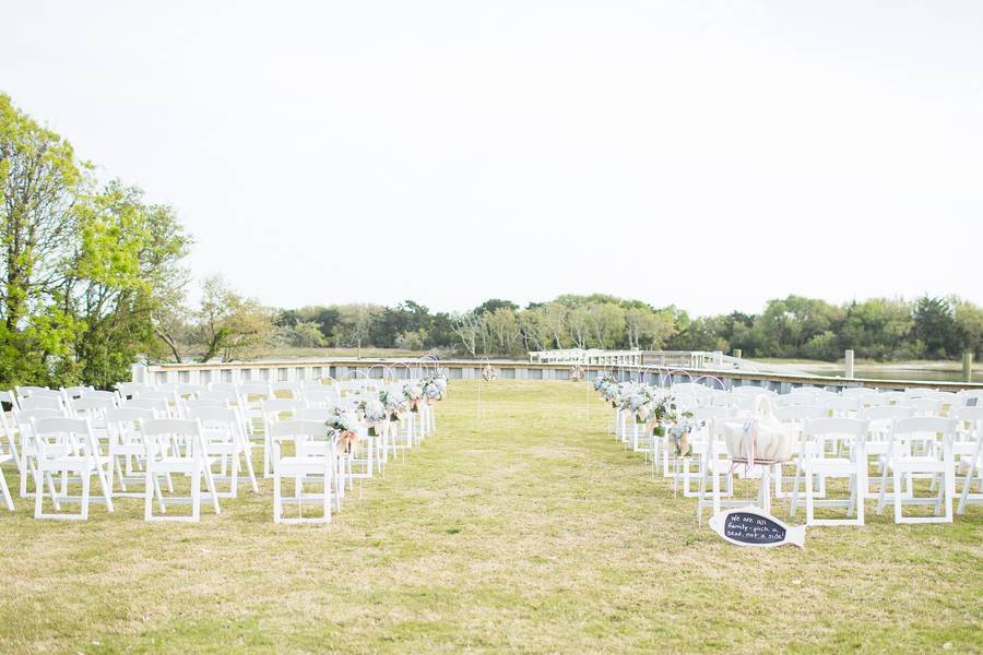 A Dainty and Nautical Wedding