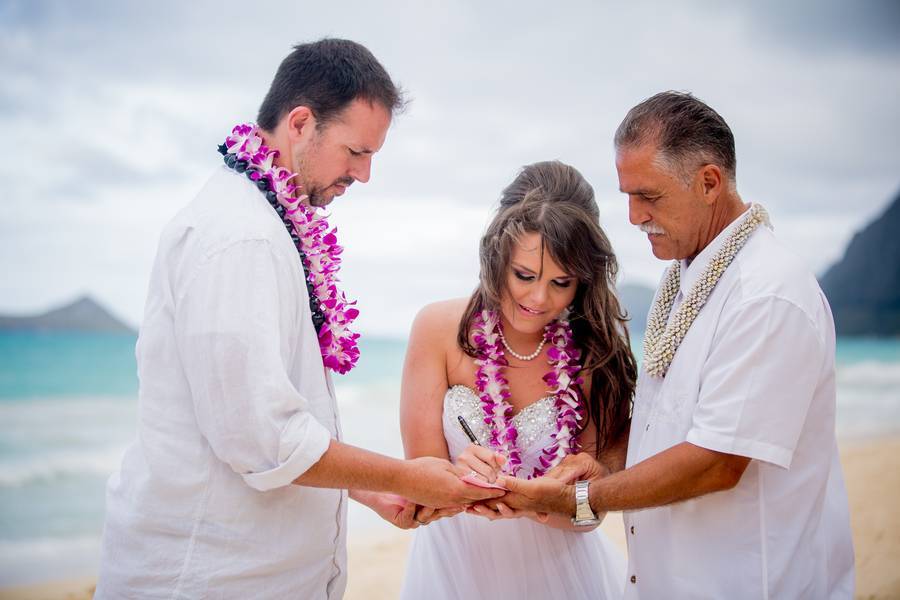 To Oahu to Tie the Knot