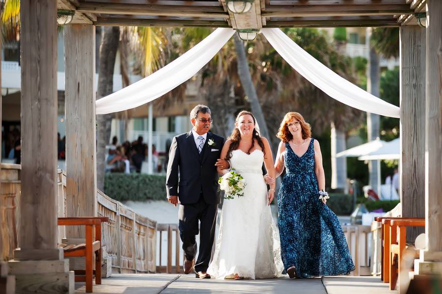 Vows Over The Water