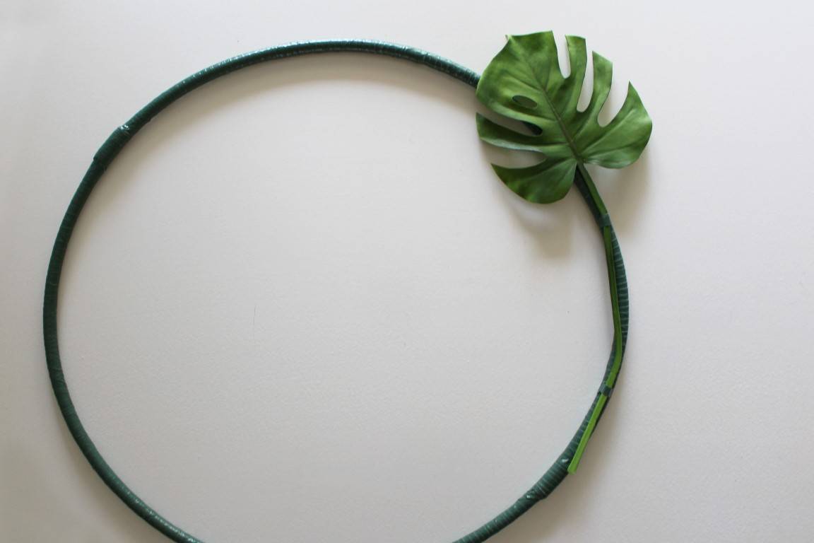 DIY Tropical Wreath Tutorial