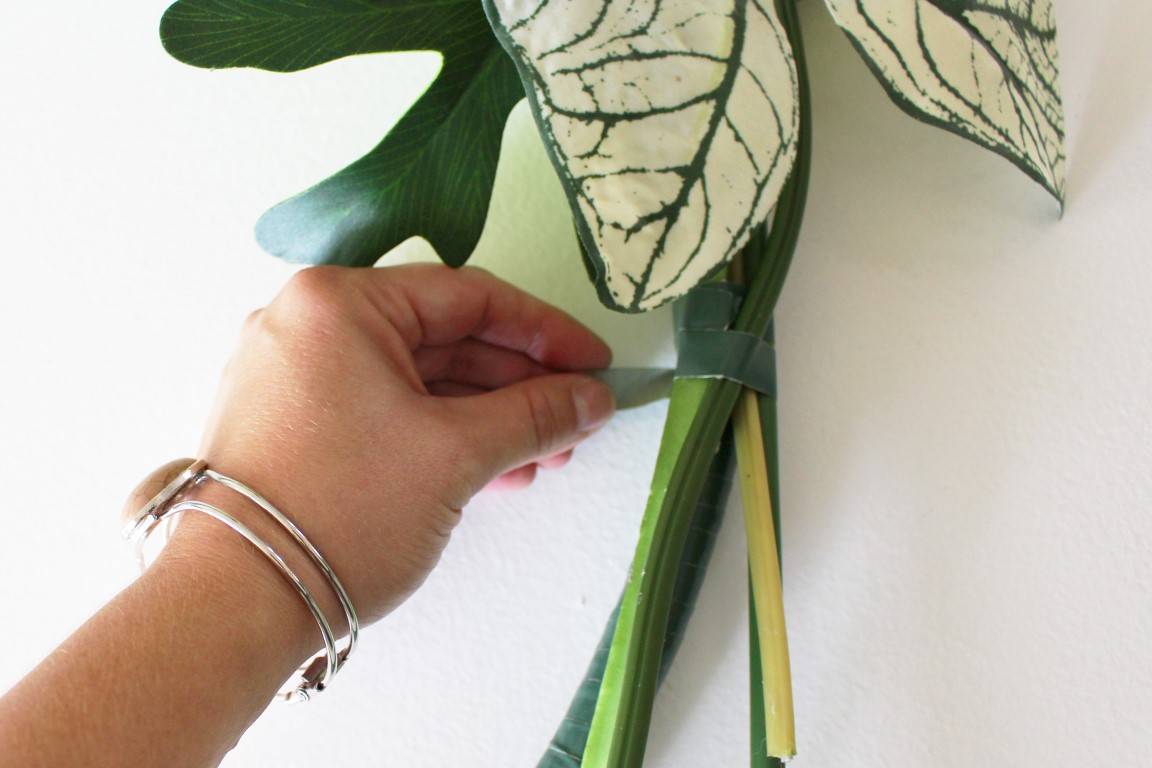 DIY Tropical Wreath Tutorial