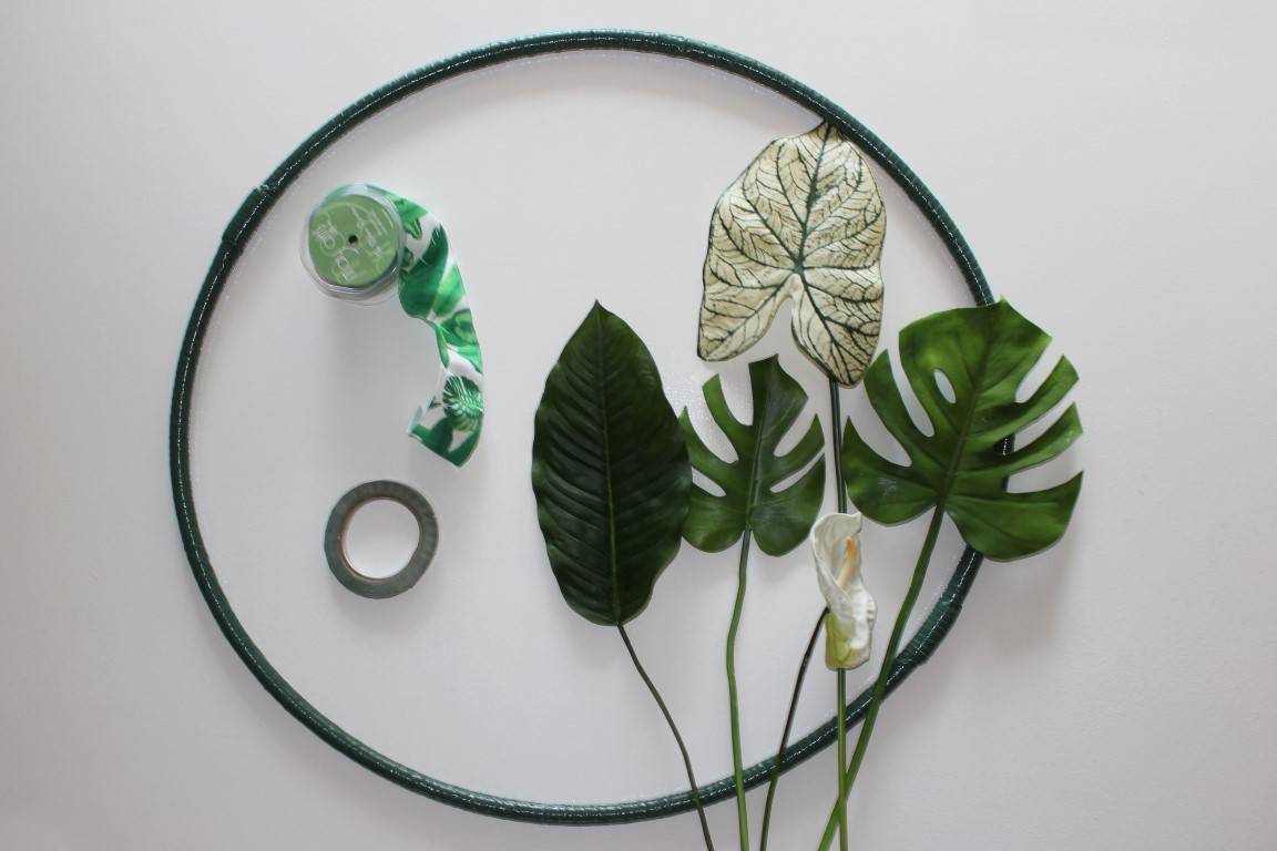 DIY Tropical Wreath Tutorial