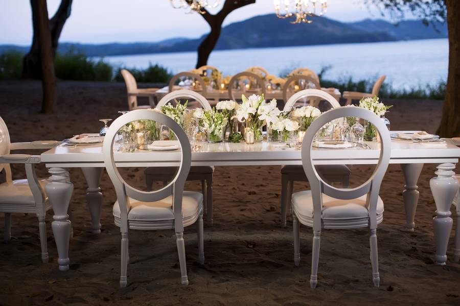 Chic Beach Wedding in Costa Rica