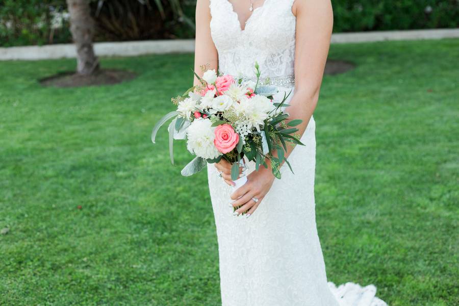 Beach Front Wedding on Vancouver Island