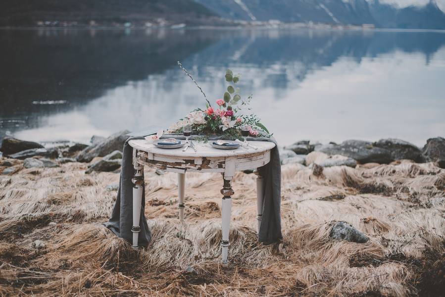 Moody Chic Styled Shoot in Norway