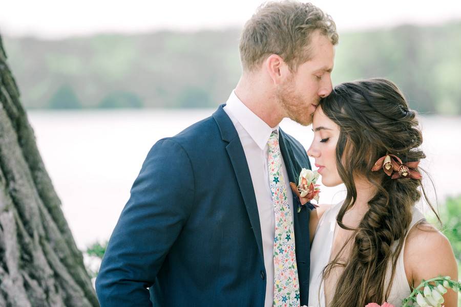 Tropical Summer Inspired Styled Shoot