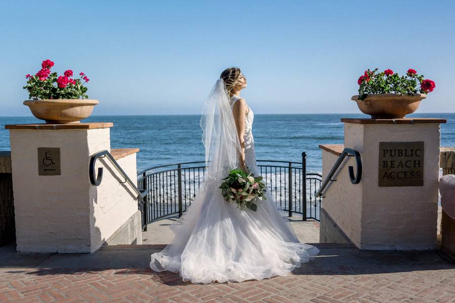 Butterfly Beach Four Seasons Bridal Session