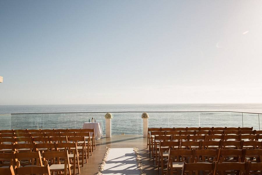 Elegant Ocean View Resort Wedding
