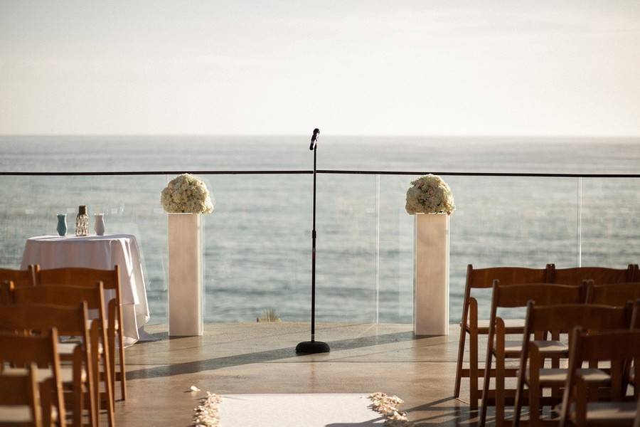 Elegant Ocean View Resort Wedding