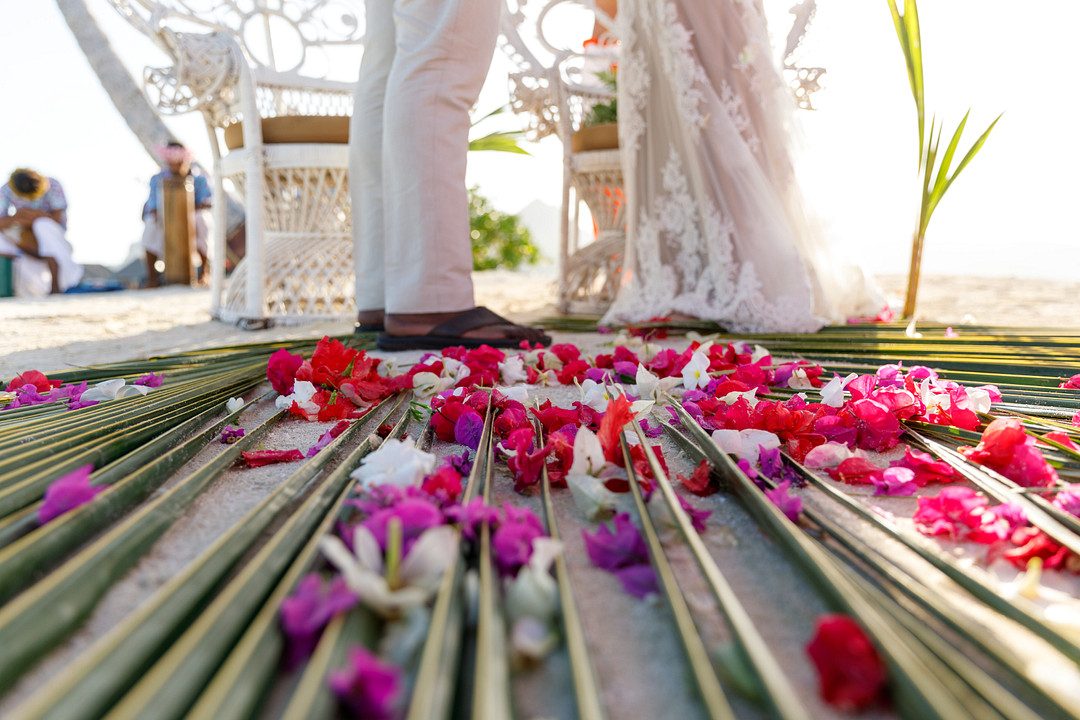 Sunset Elopement in French Polynesia