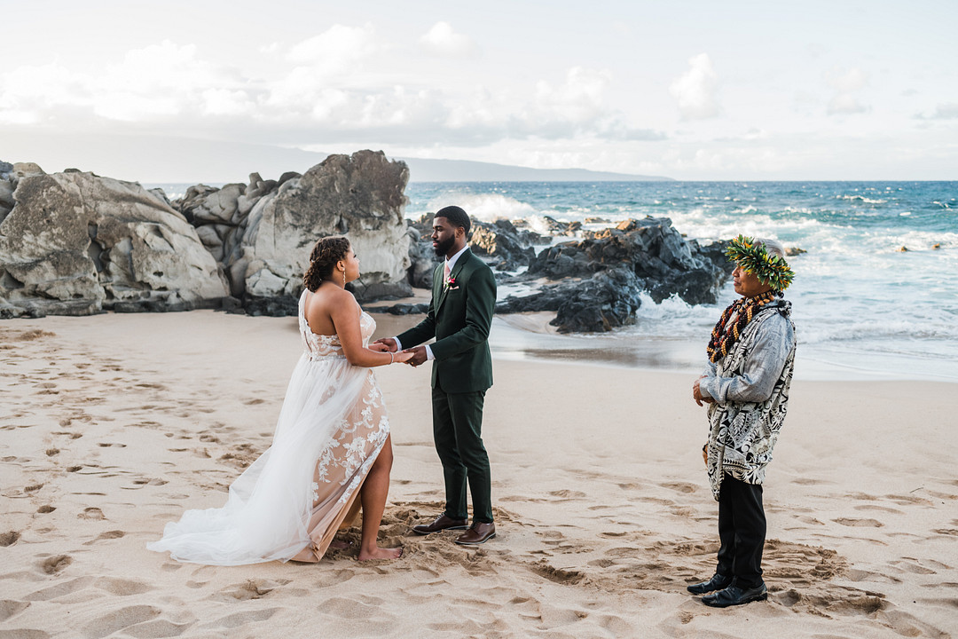 Just Mauid: An Intimate Tropical Elopement in Maui