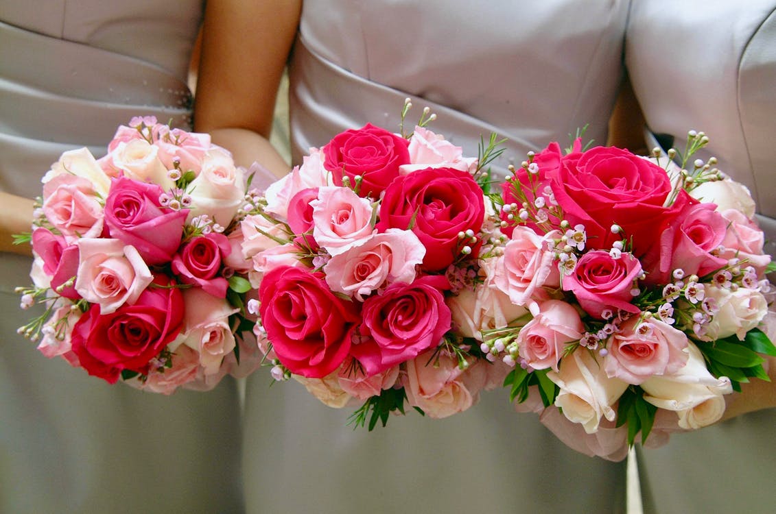 Bridal vs Bridesmaids: Who Pays for What
